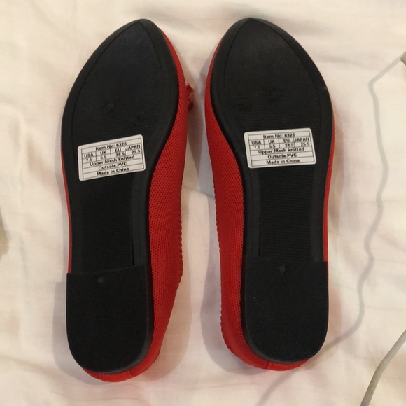 Bundle of Red balerina flat shoes with necklace - Picture 4 of 8